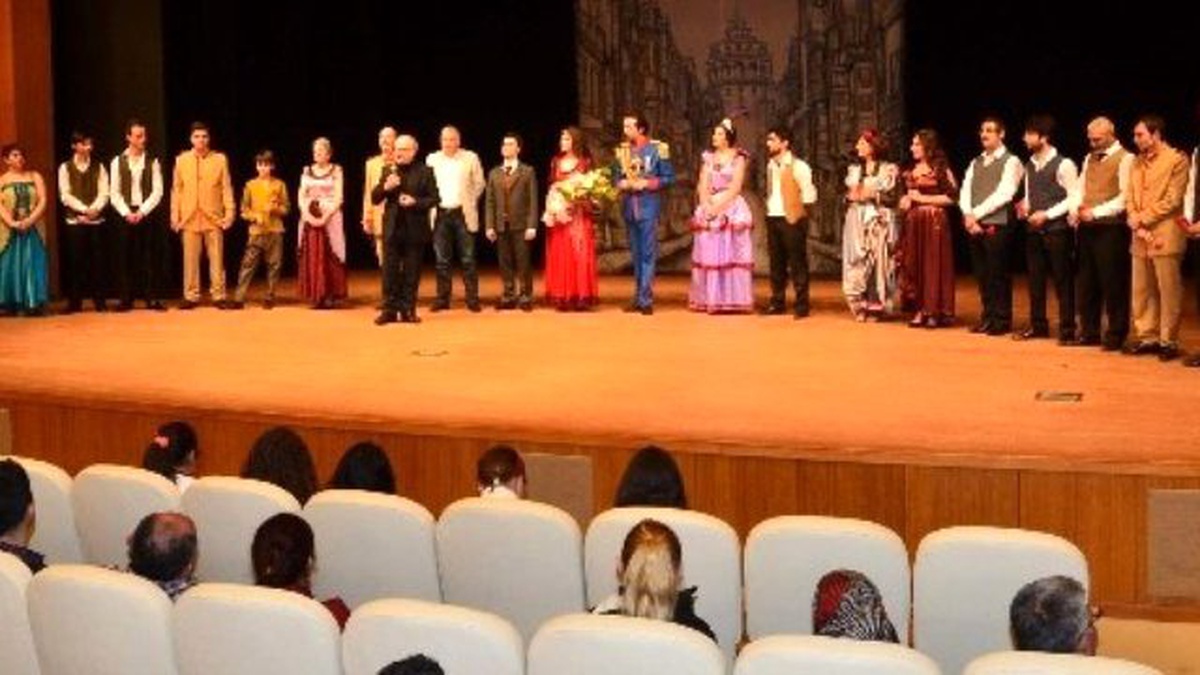 Alanya Belediye Tiyatrosu\'ndan İlk Turne