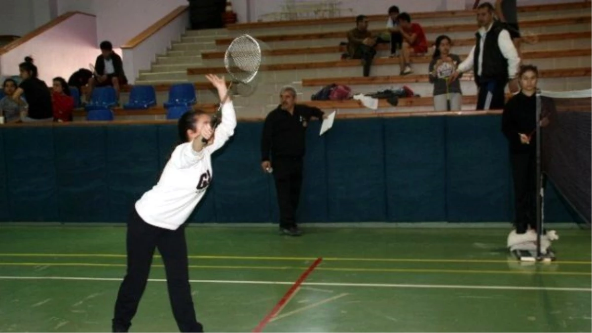 Badminton Altın Raketler Birinciliği