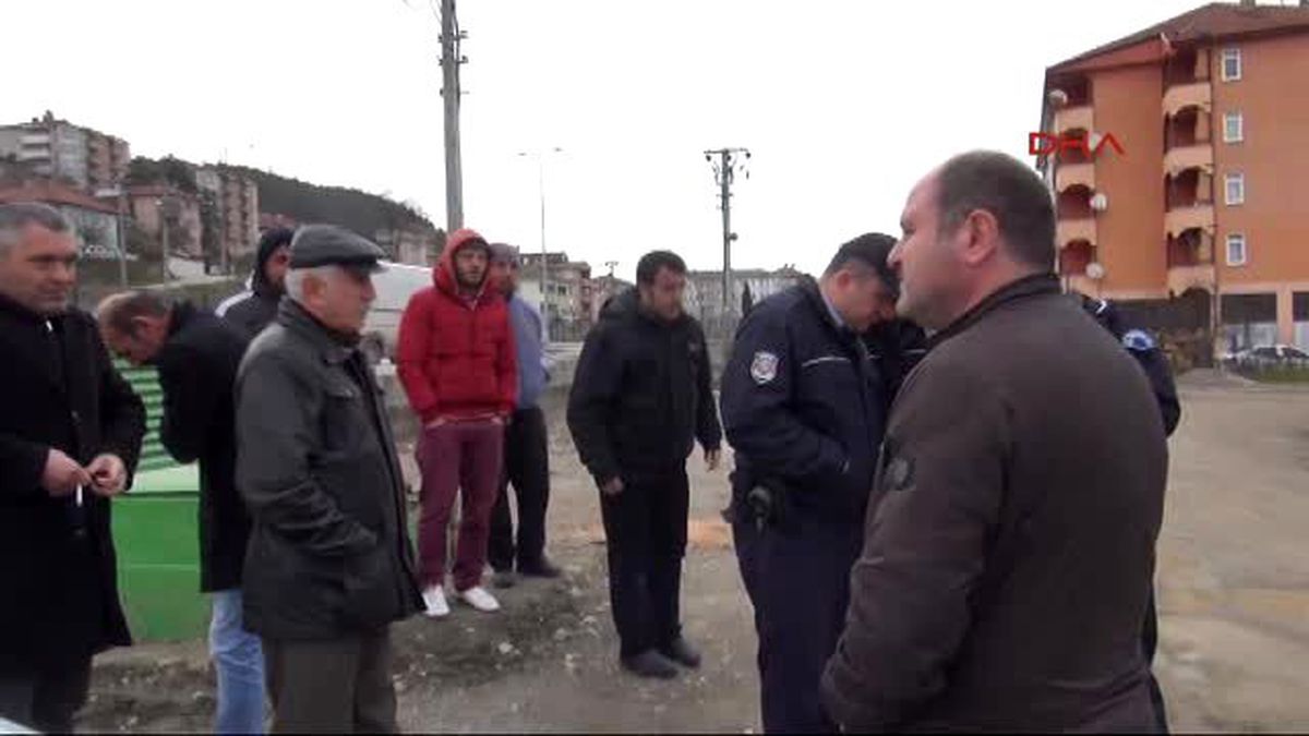 Bartın Reklam Tabelası Görünümlü Baz İstasyonunu Mahalleli Engelledi