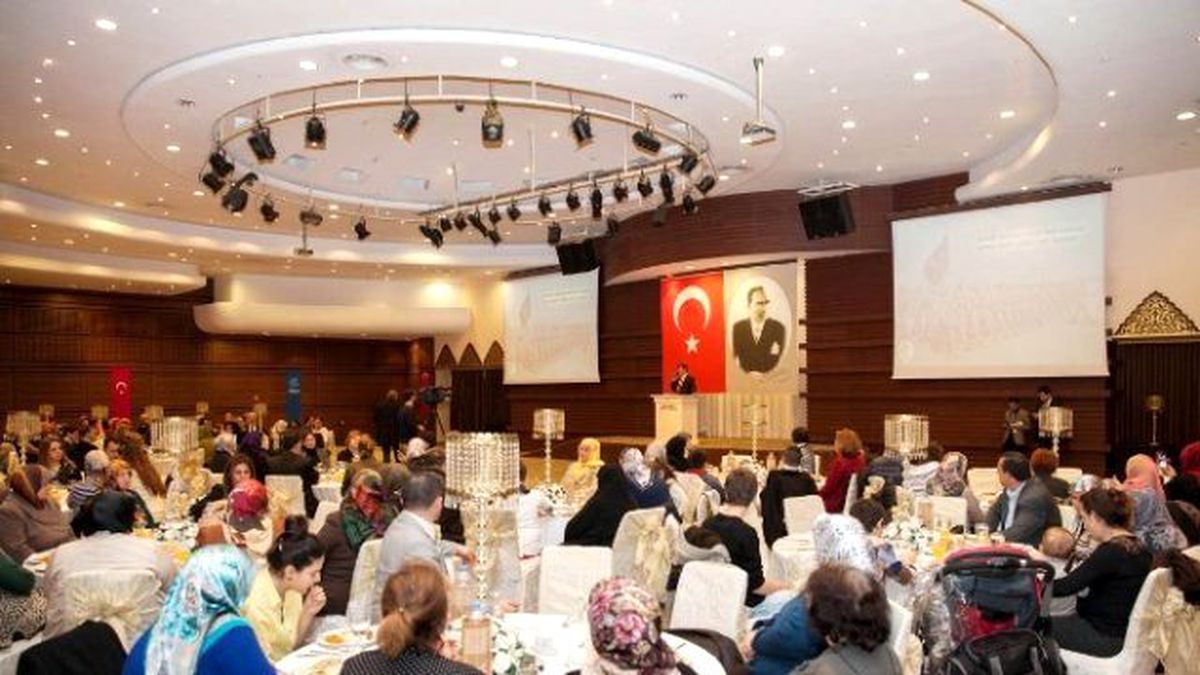 Başkan Karadeniz, Şehit Aileleriyle Yemekte Biraraya Geldi
