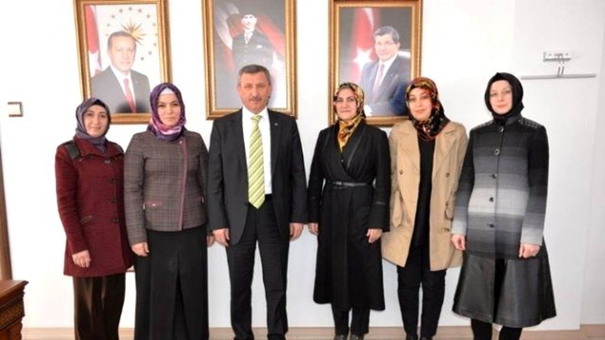 Başkan Özgevrek ve Yönetim Kurulu Üyeleri Vali Yılmaz\'ı Ziyaret Etti