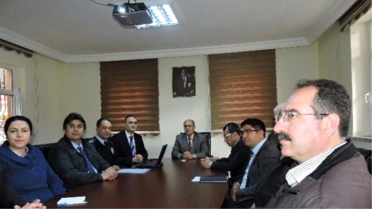 Burdur\'da Toplum Destekli Polislik Kent Güvenlik Danışma Kurulu Toplantısı