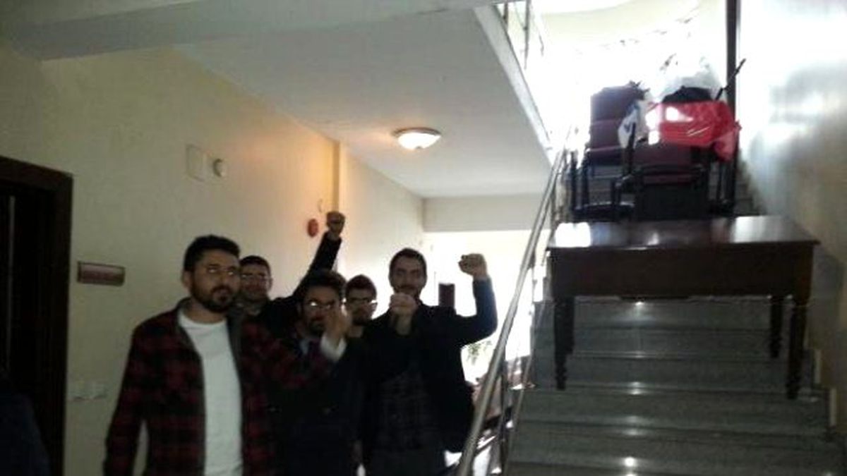 CHP Trabzon İl Başkanlığındaki "İşgal" Eylemi