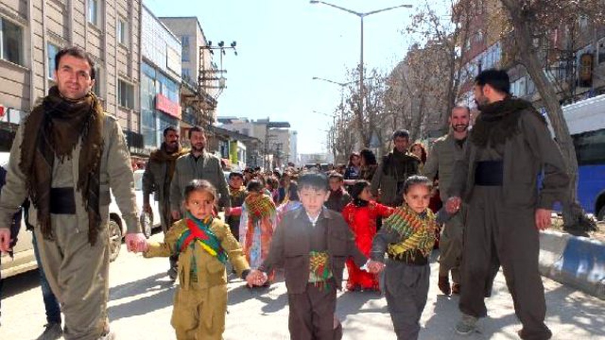 Çukurca ve Yüksekova\'da Nevruz Kutlandı