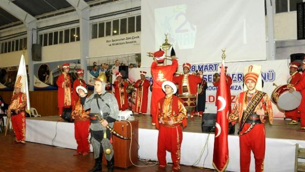 Darıca Belediyesi Şanlı Zaferi Kutladı