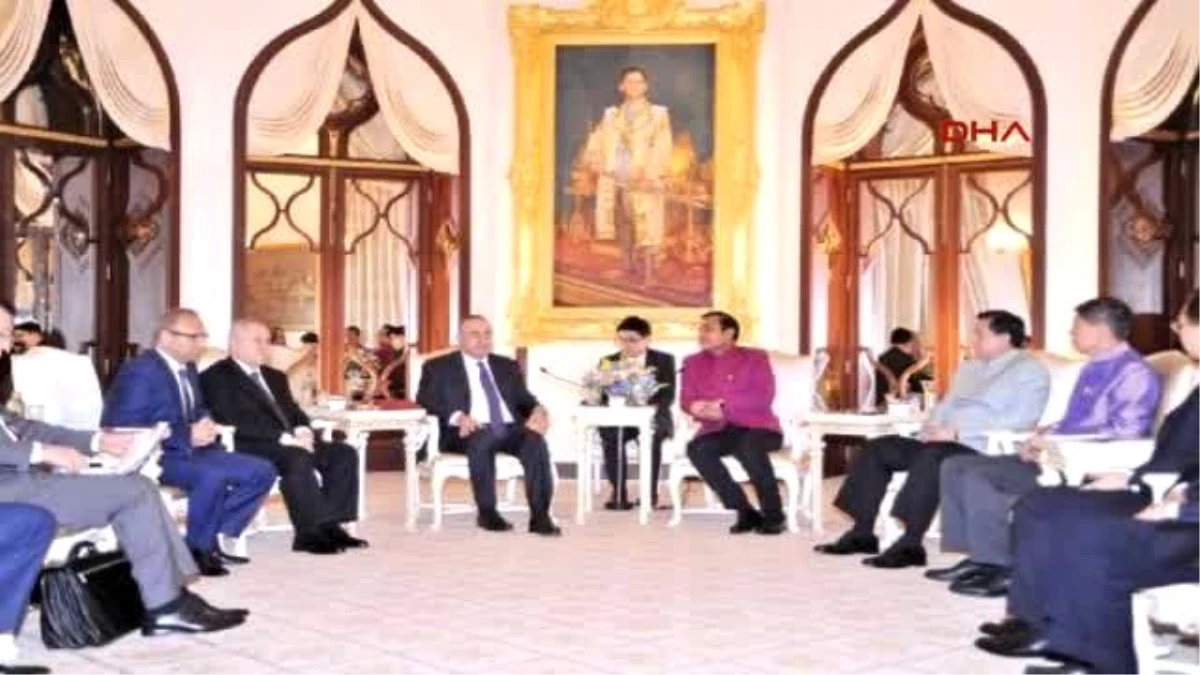 Dışişleri Bakanı Çavuşoğlu, Tayland\'ın Darbeci Başbakanı Chan-ocha ile Görüştü