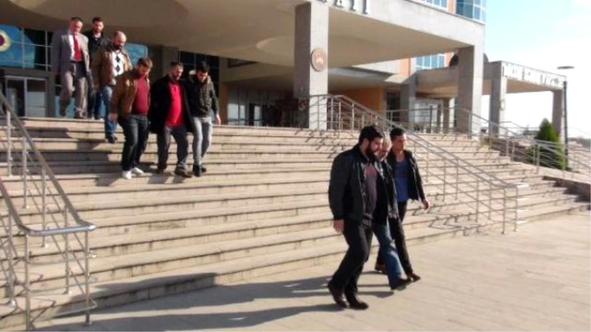 Edirne\'de Uyuşturucu Zanlıları Tutuklandı