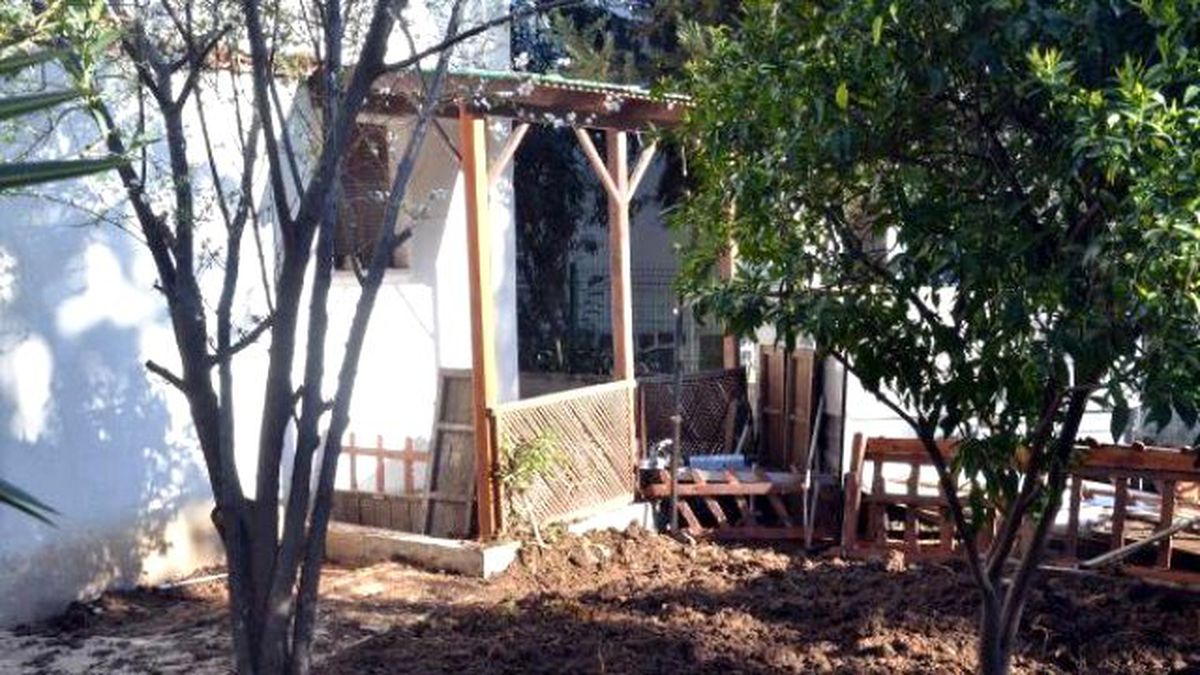 Fidan Dikmek İçin Açtığı Çukurda Kafatası Buldu (2)