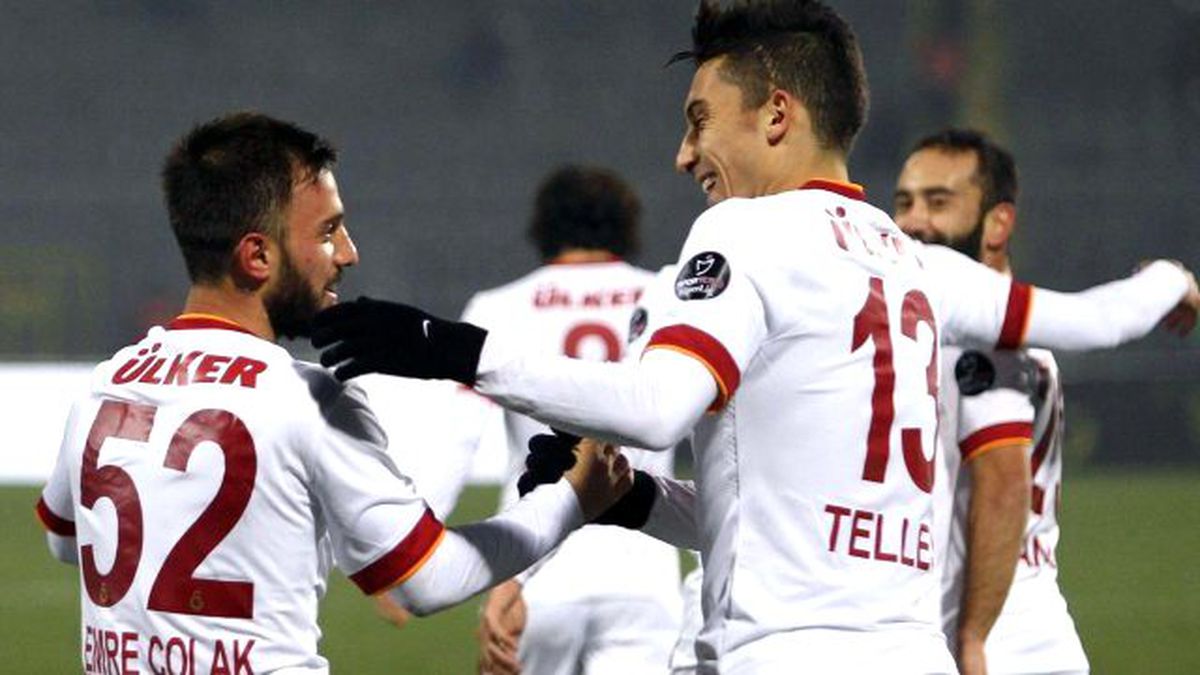 Galatasaray\'da Savunma Alarmı