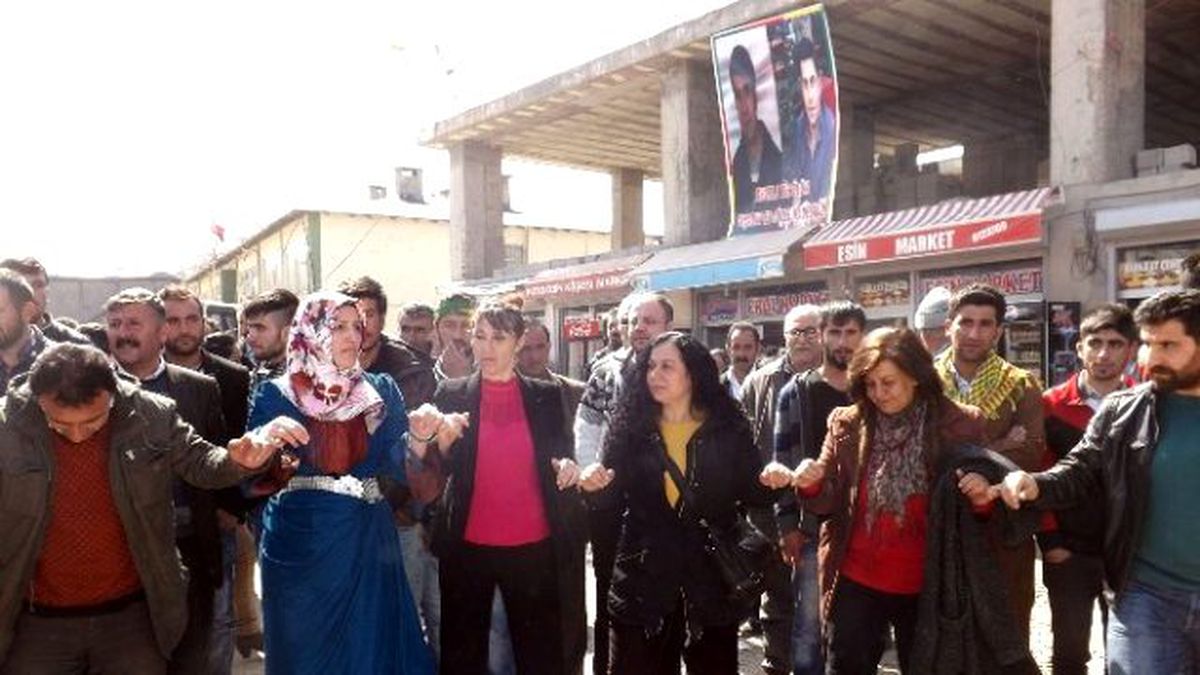 Gevaş\'ta Nevruz Kutlamaları