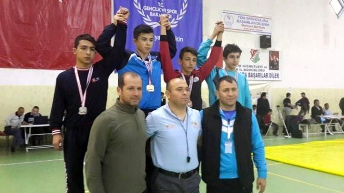 Güreş\'te 3 Kilisli Türkiye Şampiyonasına Gitmeye Hak Kazandı