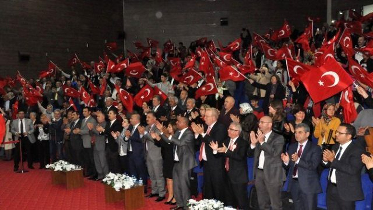 Huzurevi Sakinleri, Sahneledikleri Çanakkale Oratoryosu ile Destanı Yeniden Yaşattılar
