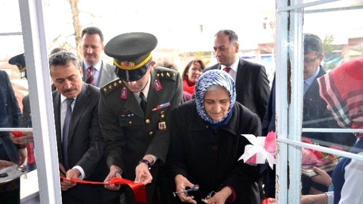 Jandarma Şehidini Unutmadı