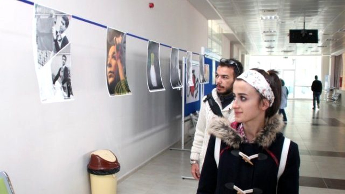 Kmü\'de "Erkeklik İstisnai Bir Durumdur" Fotoğraf Sergisi
