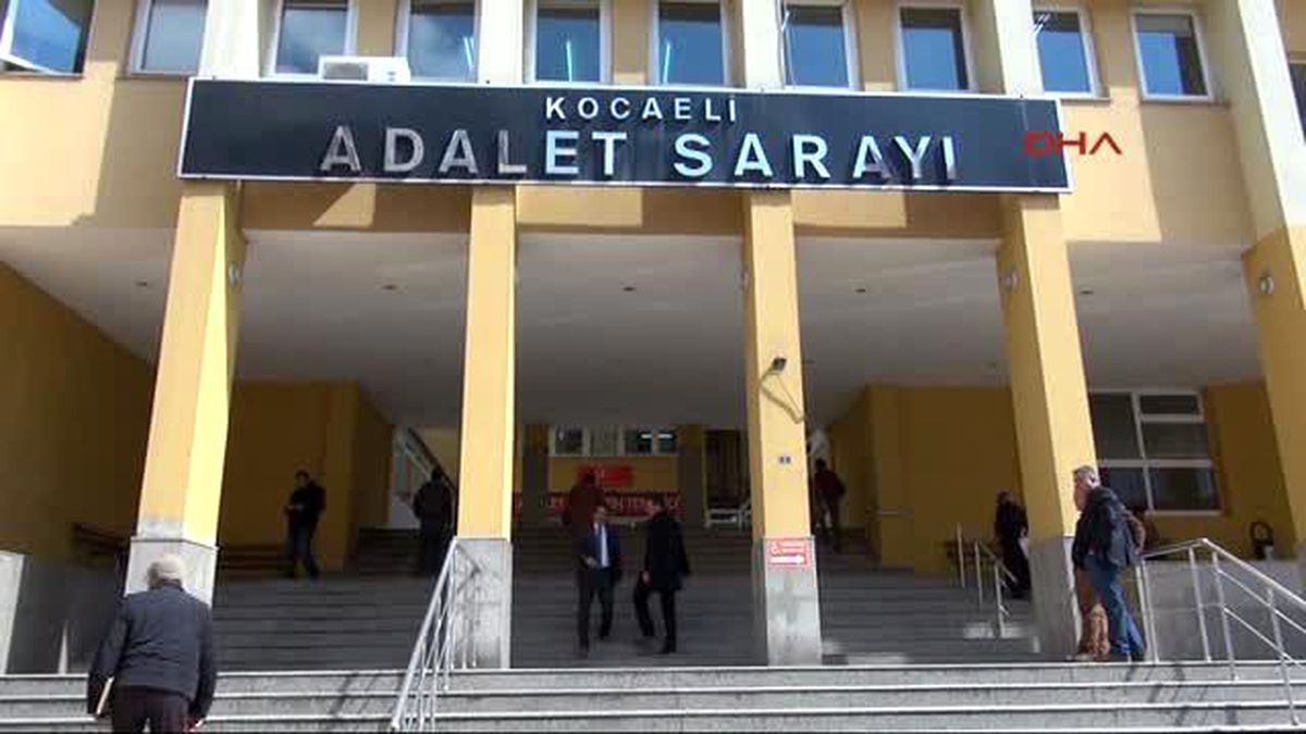 Kocaeli\'de \'Torbacı\' Operasyonu: 21 Gözaltı