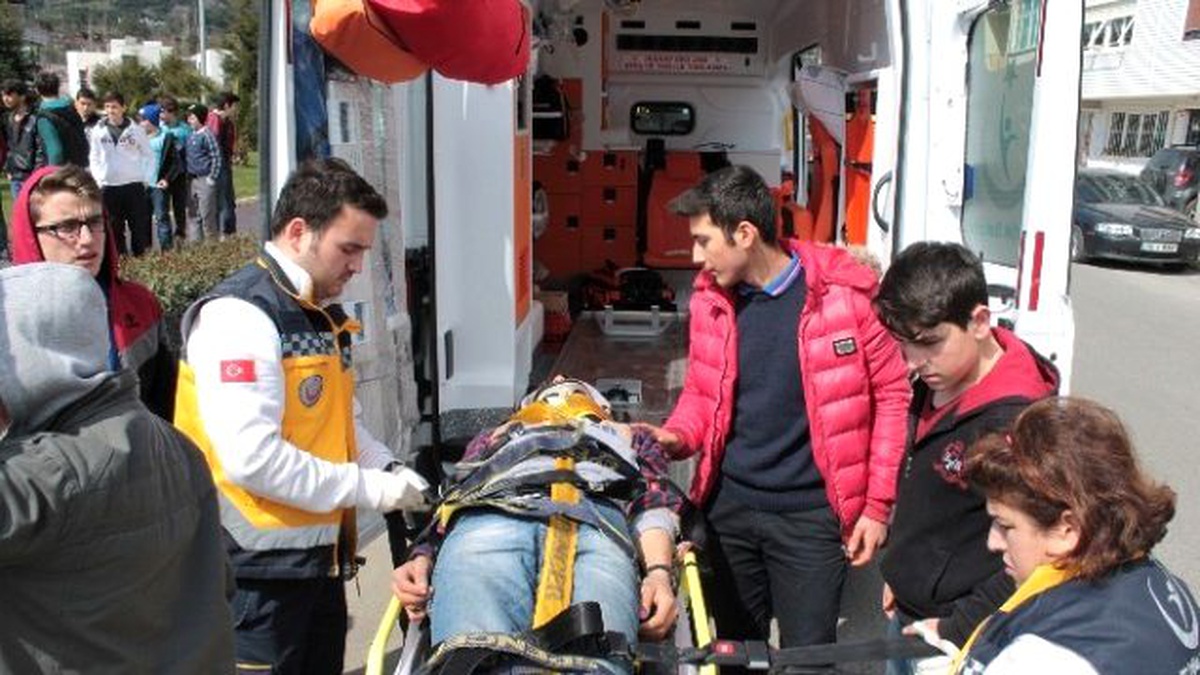 Liseli Gençlerin Motosiklet Macerası Kazayla Sonuçlandı