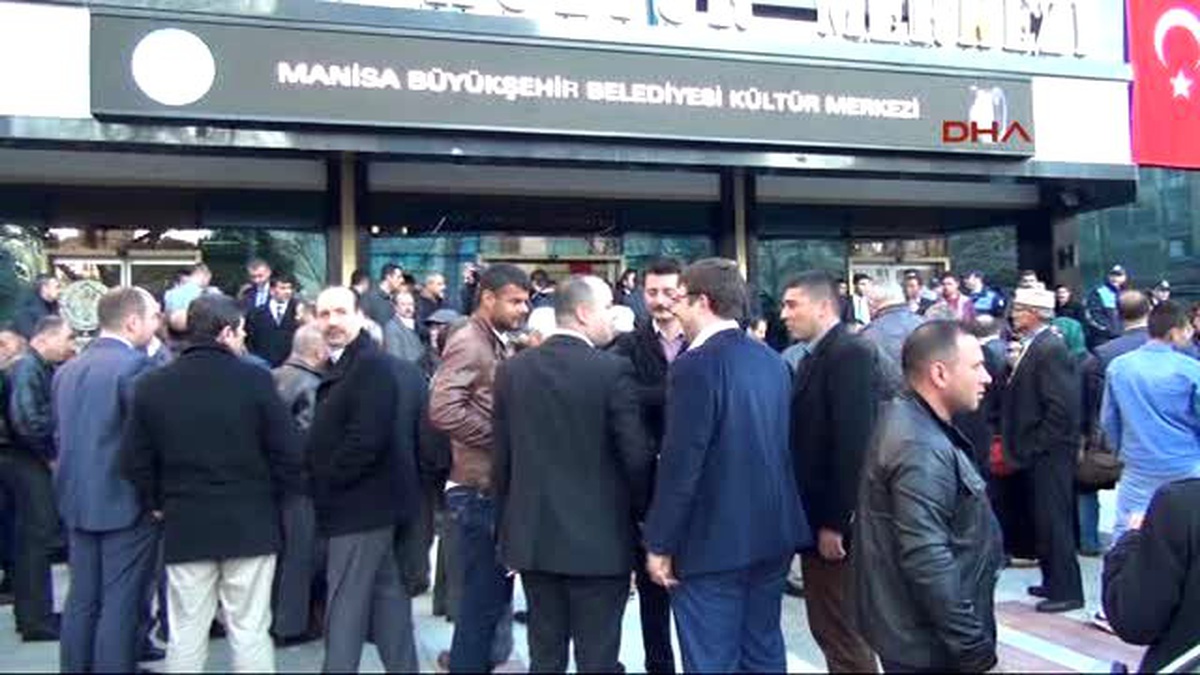 Manisa Meclis Toplantısı Güvenlik Önlemi Altında Yapıldı