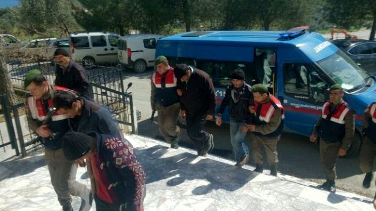 Mülteciye Kaçış Egitimi Verirken Yakalandılar