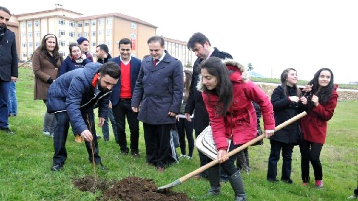 Şehitler İçin 100 Yıla 100 Fidan