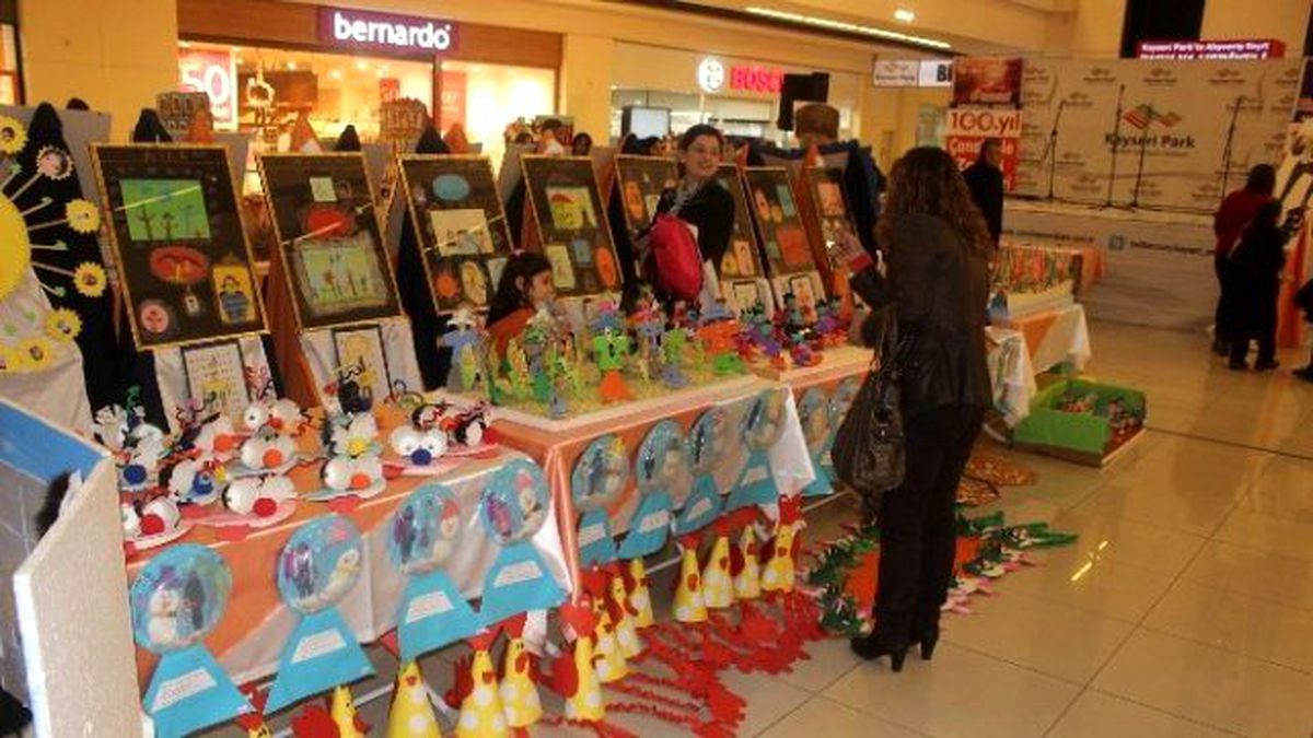 Tekden Koleji Öğrencilerinden Anlamlı Sergi