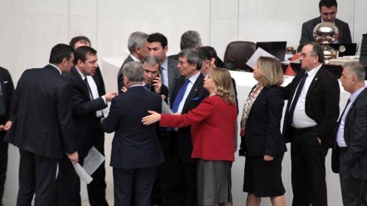 Hafta Sonu Kurslara Giren Öğretmen İki Katı Ek Ders Ücreti Alacak