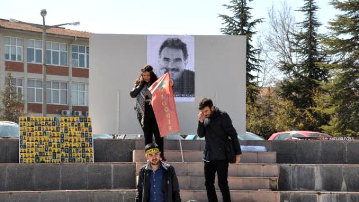 Üniversite Kampusunda Nevruz Kutlaması