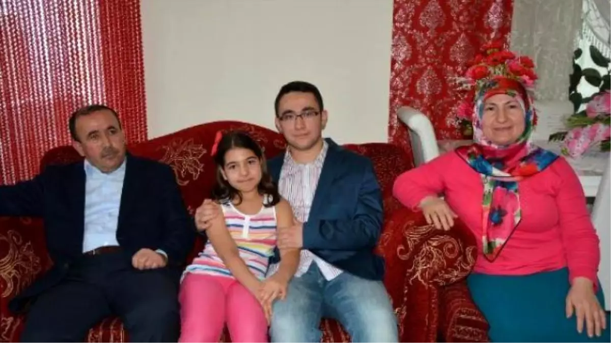 Ygs Birincisi: Çok Mutluyum