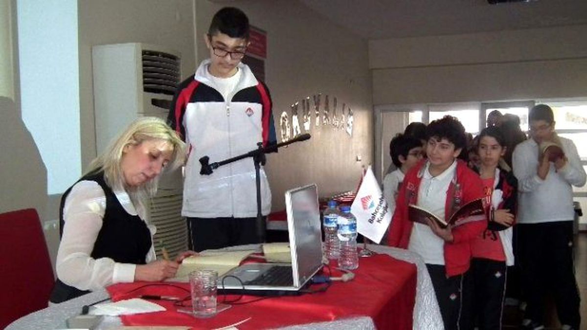 Aydın Bahçeşehir Koleji, Berrin Ergüç\'ü Ağırladı