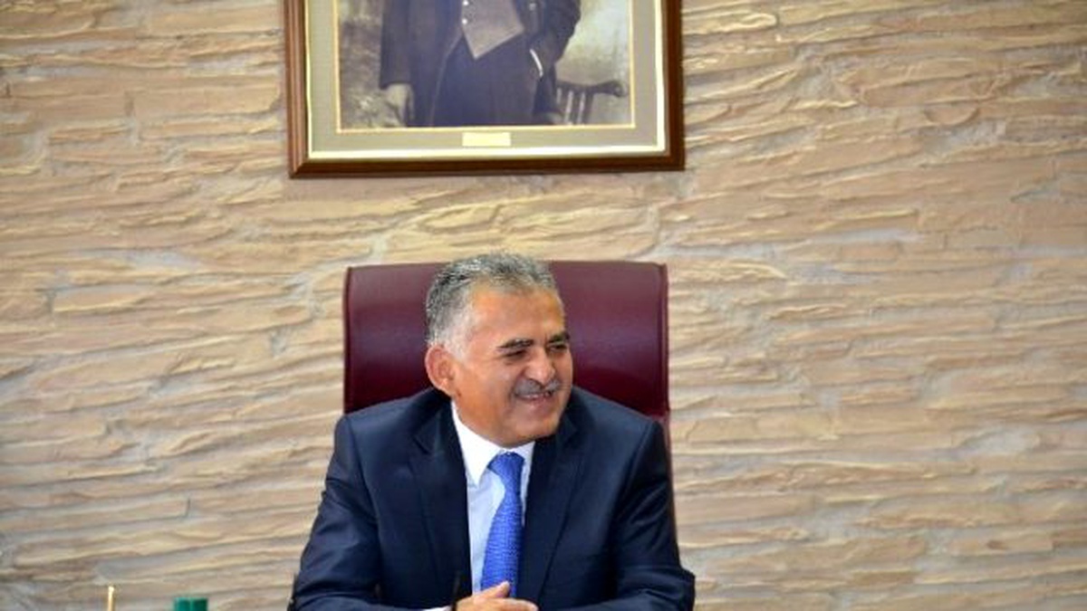 Başkan Büyükkılıç\'tan \'Dolandırıcı\' Uyarısı