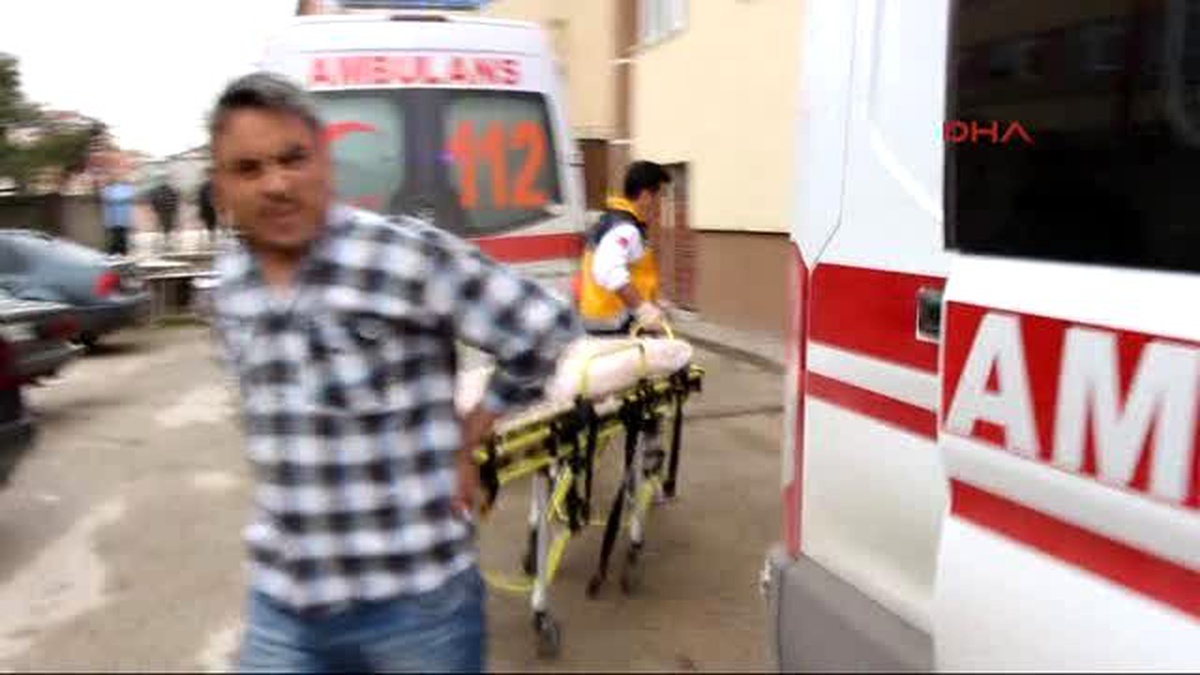 Bolu - Sobadan Zehirlenen Anne ve 2 Çocuğunu Komşuları Kurtardı