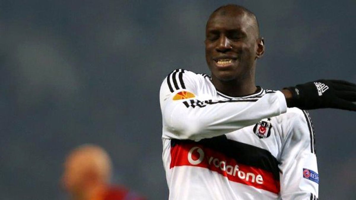 Demba Ba: Islıklamak Yerine Destek Olmalıydılar
