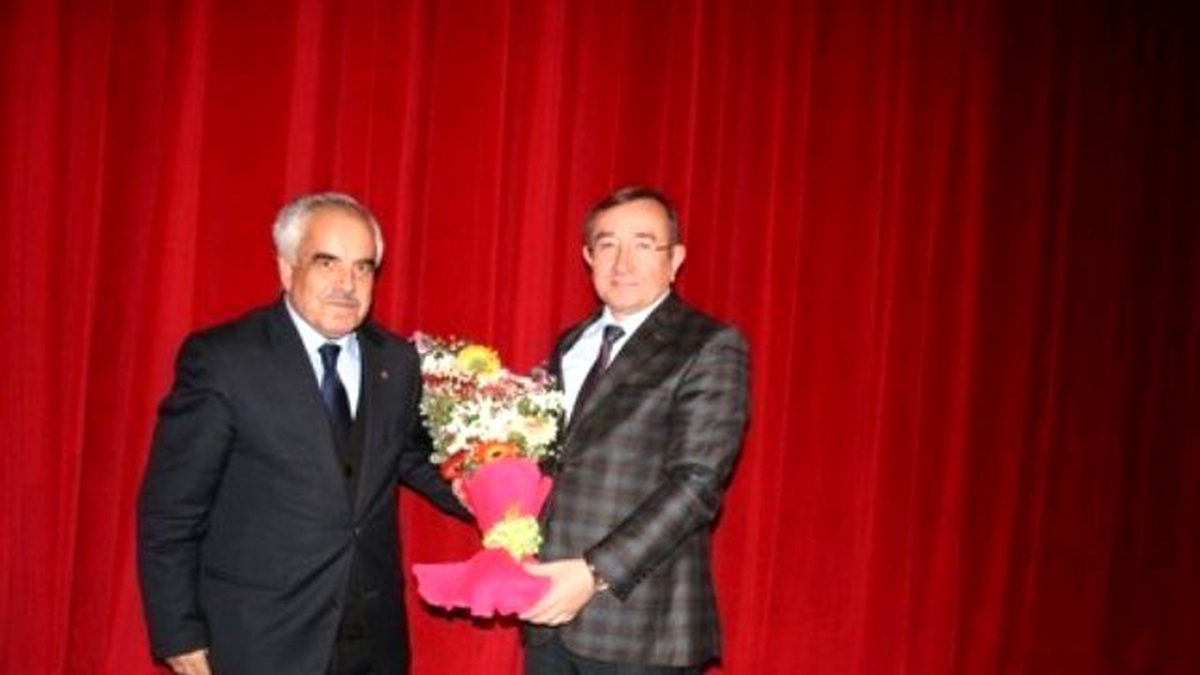 Din Görevlilerinin Sorunları ve Sorumlulukları\' Konulu Konferans Düzenlendi