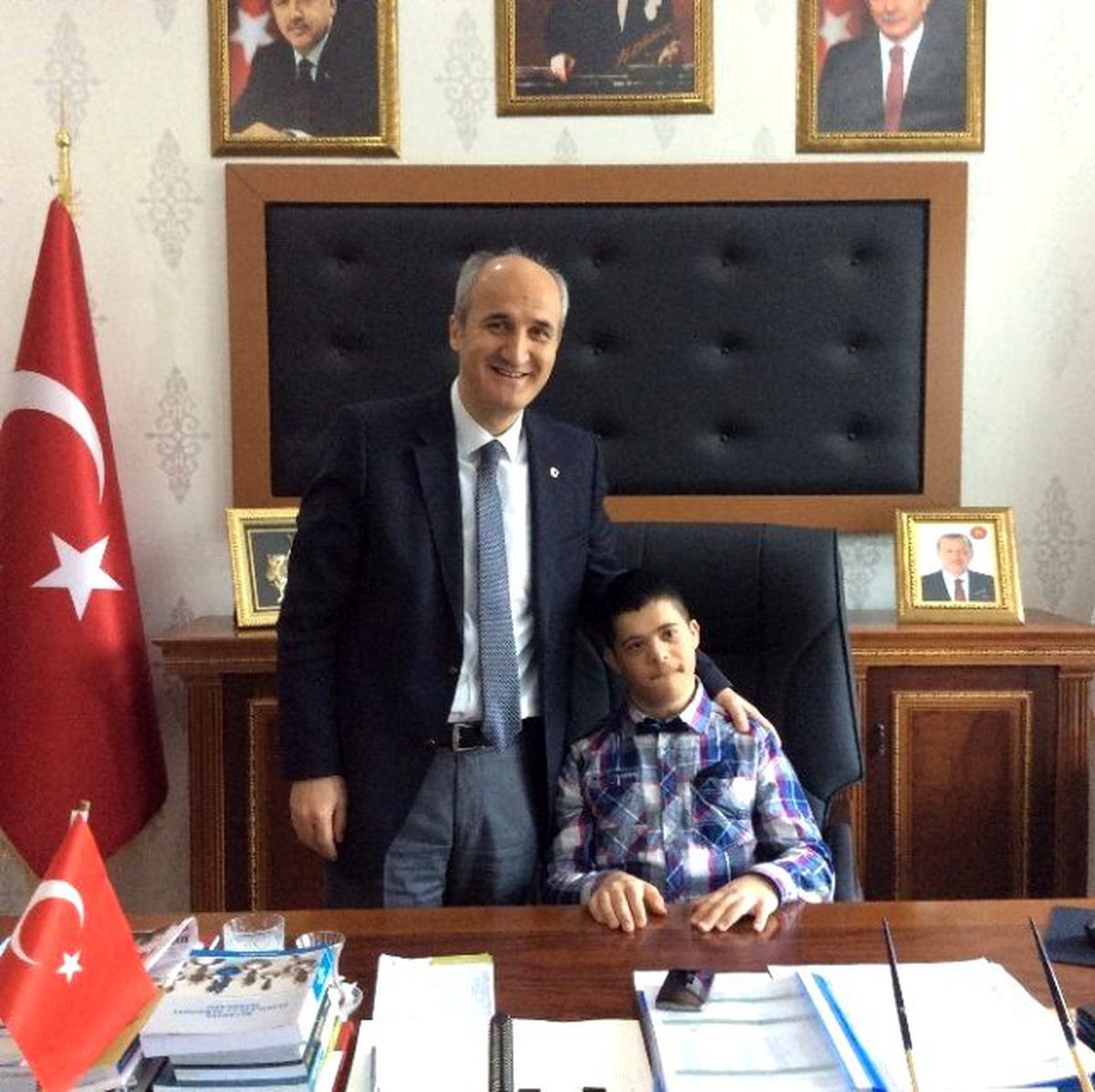 Down Sendromlu Öğrencilerden Başkan Okay\'a Ziyaret