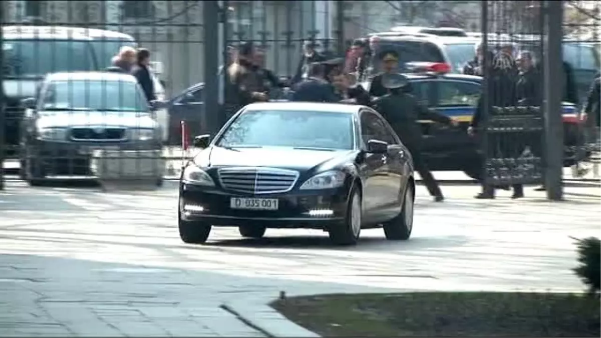 Erdoğan, Ukrayna Devlet Başkanı Poroşenko Tarafından Askeri Törenle Karşılandı (2)