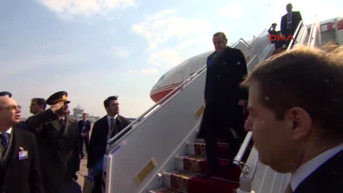 Erdoğan, Ukrayna Devlet Başkanı Poroşenko Tarafından Askeri Törenle Karşılandı Ek