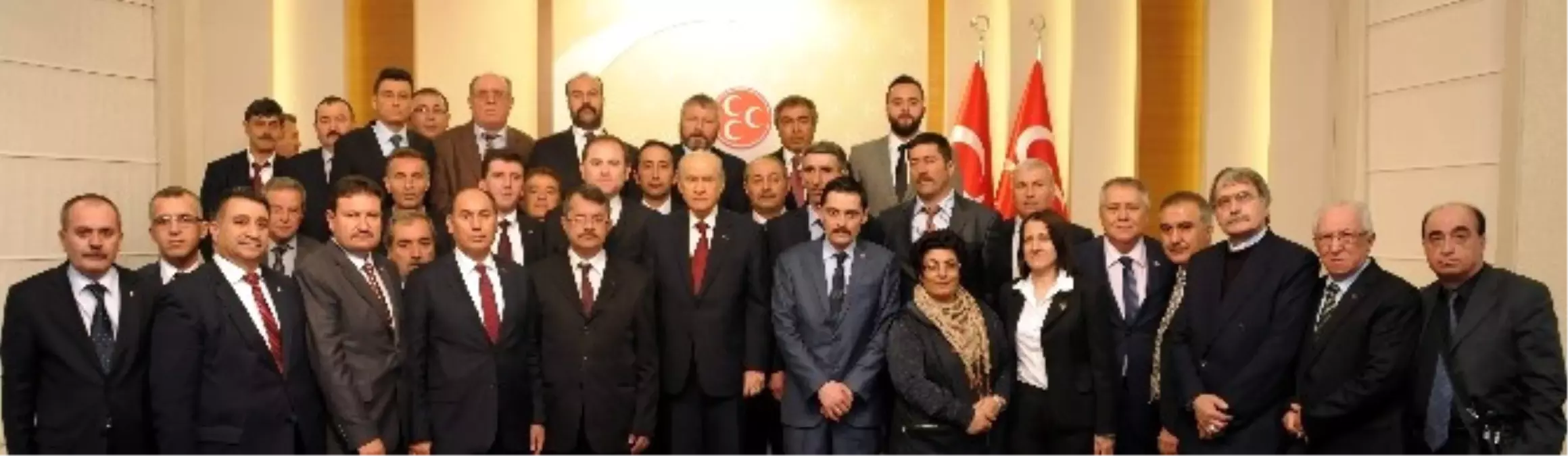 Eskişehir MHP Teşkilatından Genel Başkan Dr. Devlet Bahçeli\'ye Ziyaret