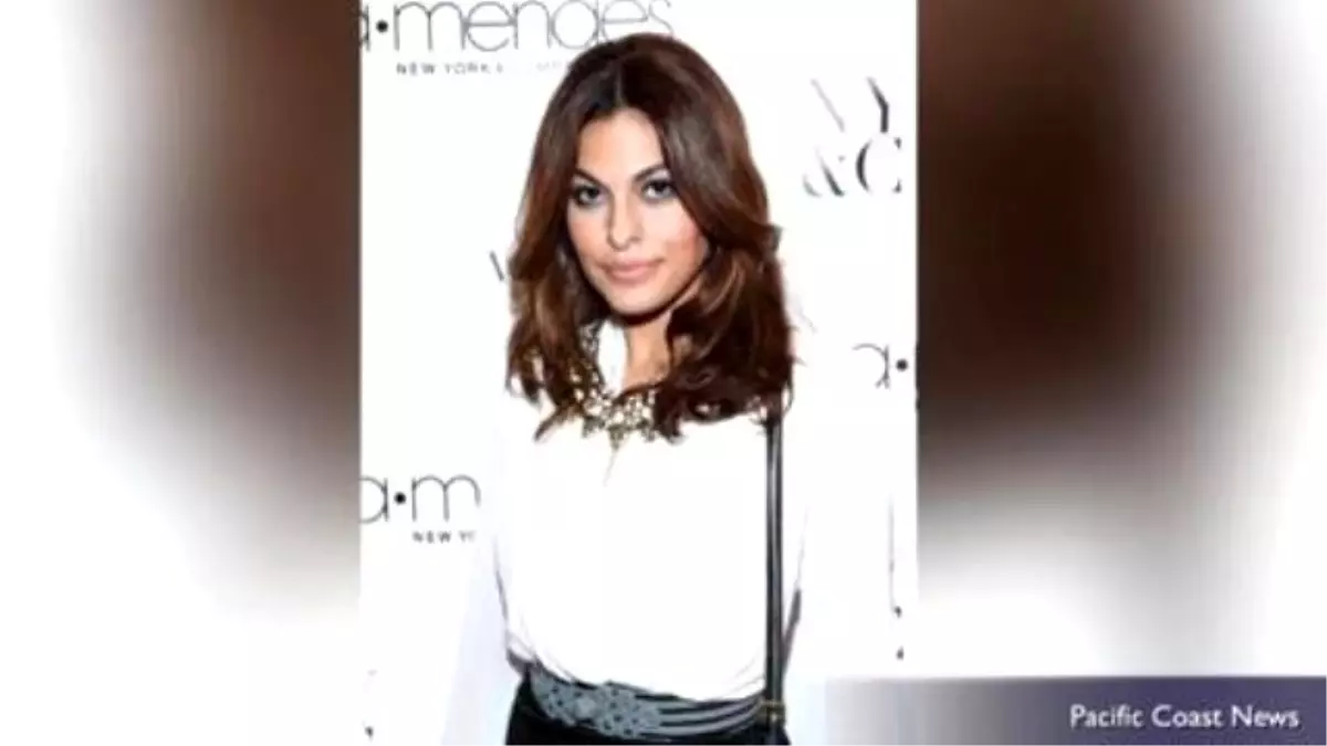 Eva Mendes Apologizes For Comment About Sweatpants Causing Divorce