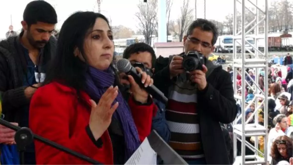 Hdp\'li Yüksekdağ: Cumhurbaşkanı Yan Çizmeye Çalışıyor