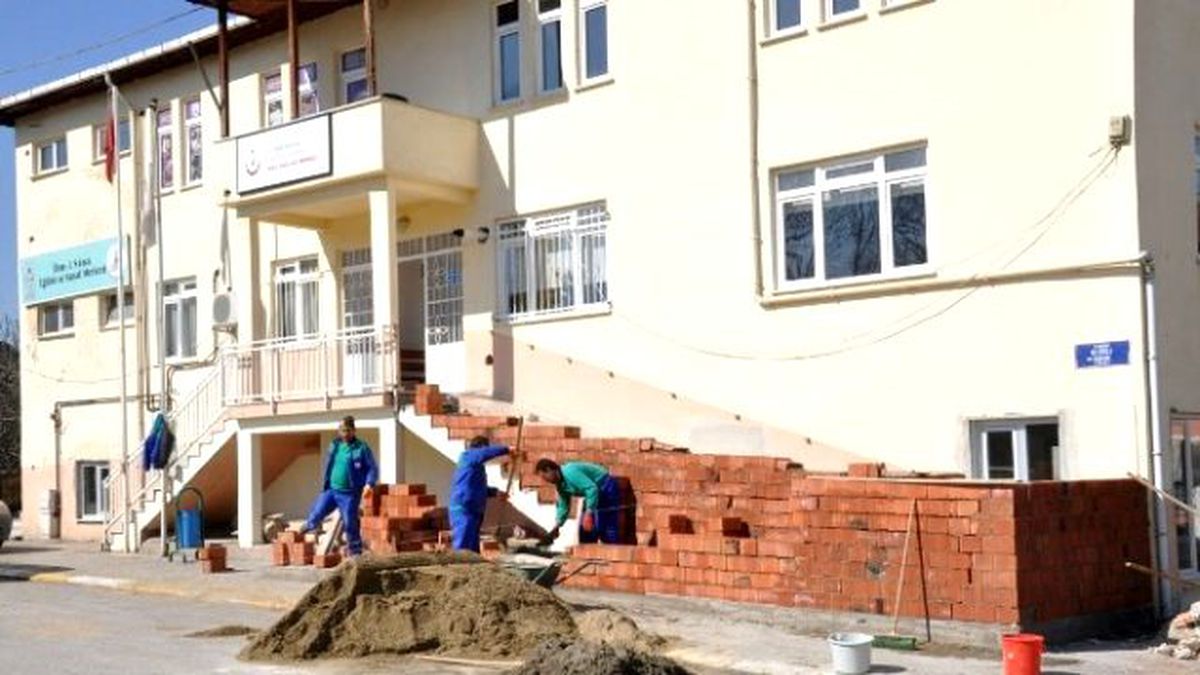Kartepe\'de Engeller Aşılıyor