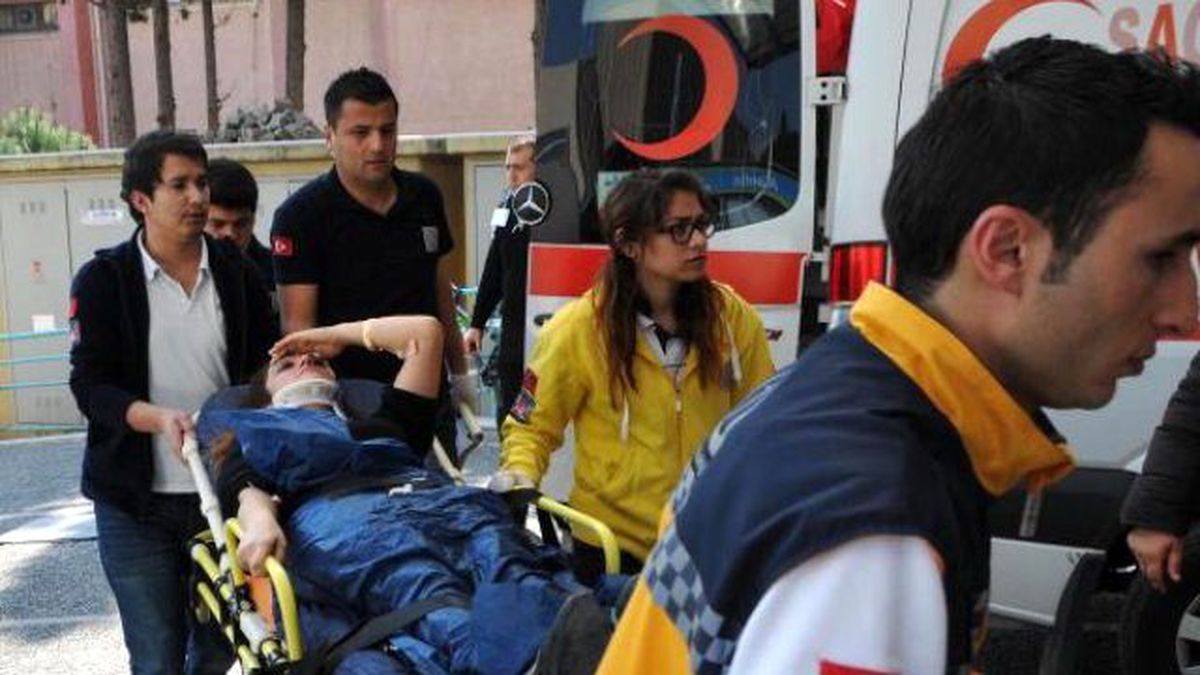 Kız Öğrenci, Kadın Müdür Yardımcısını Hastanelik Etti