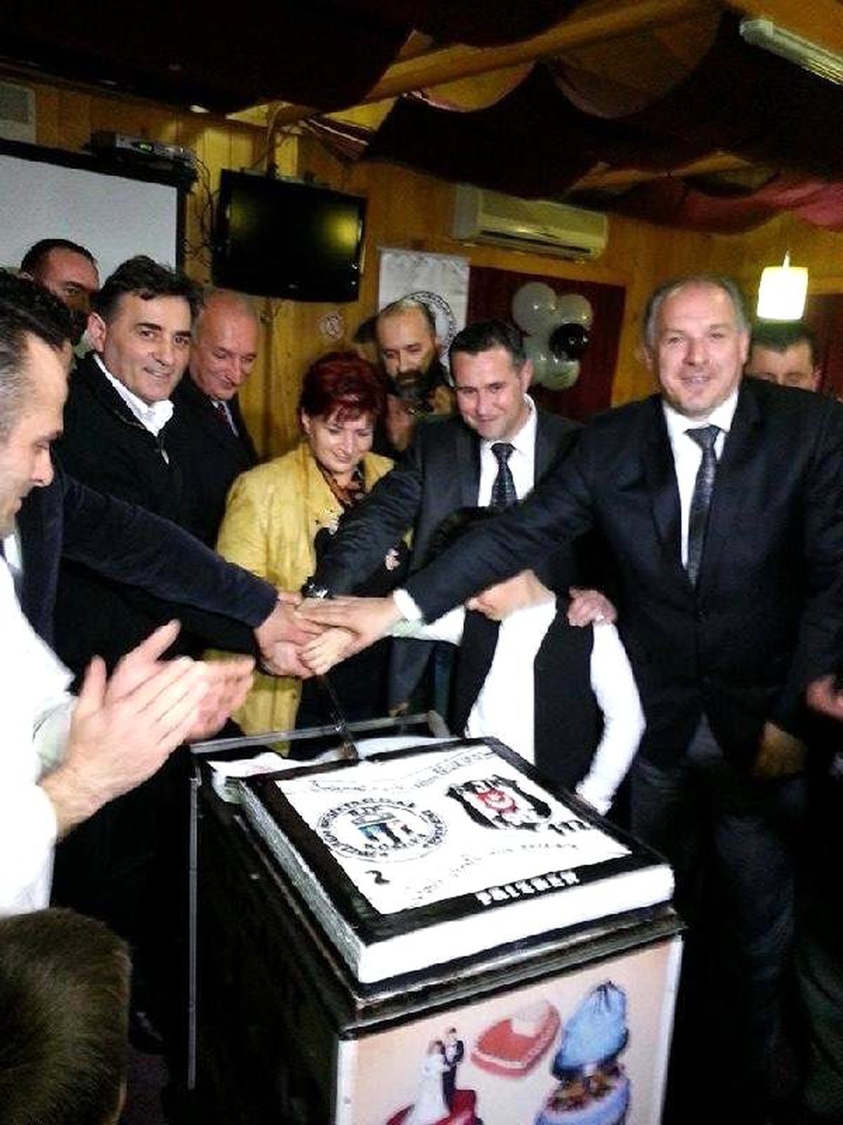 Kosova\'da, Beşiktaş Kulübü\'nün 112\'nci Yılı Türk Bakan\'ın da Katılımıyla Kutlandı