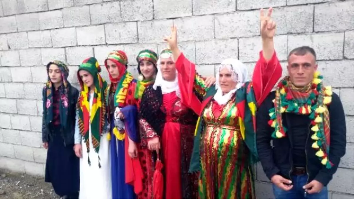 Mardin, Siirt, Elazığ\'da Nevruz Coşkuyla Kutlandı