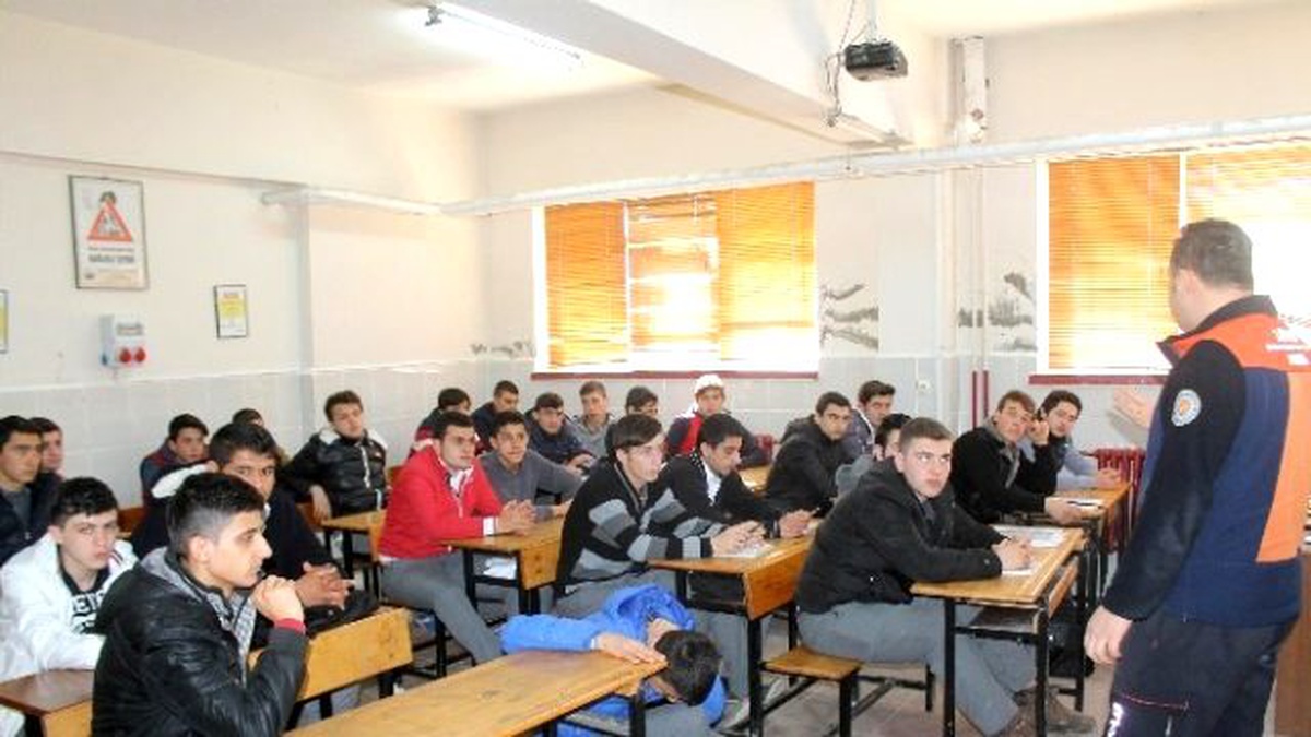 Öğrenciler, Deprem Tatbikatı ile Bilinçlendi
