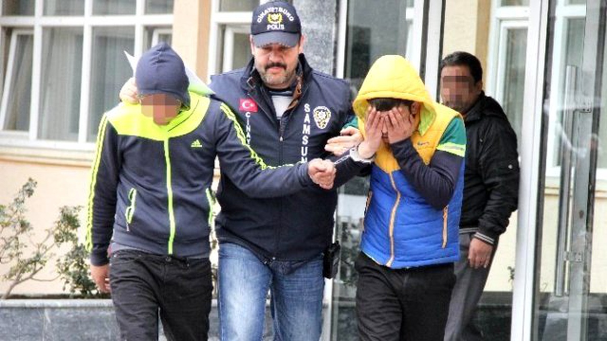 Parktaki Kavgada 1 Kişinin Ölümüne 4 Gözaltı