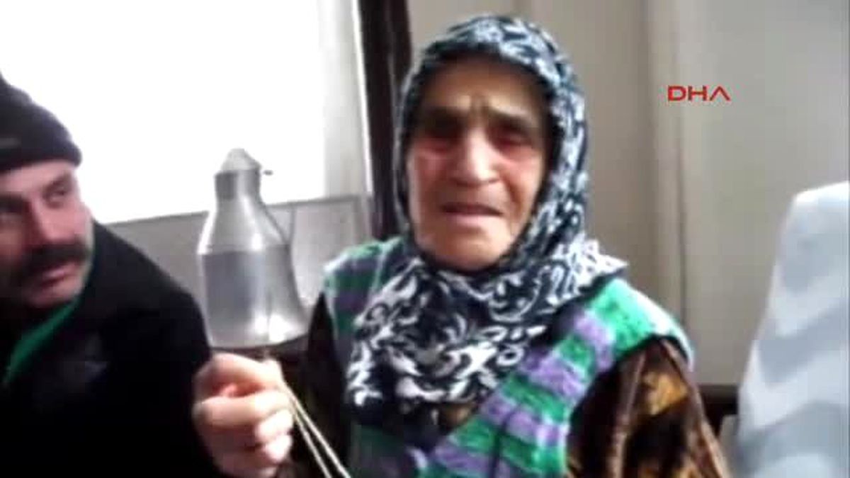 Sakarya 101 Yaşındaki Rüveyde Nine Görenleri Hayrete Düşürüyor