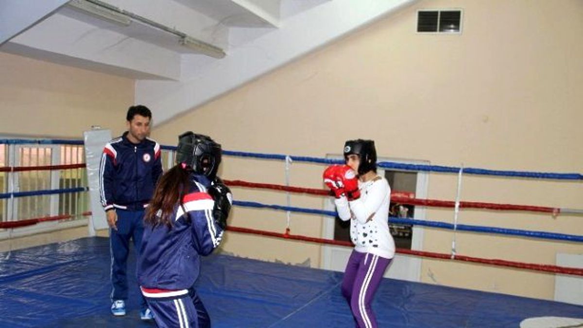 Şanlıurfa Kick Boks İl Şampiyonası Yapıldı