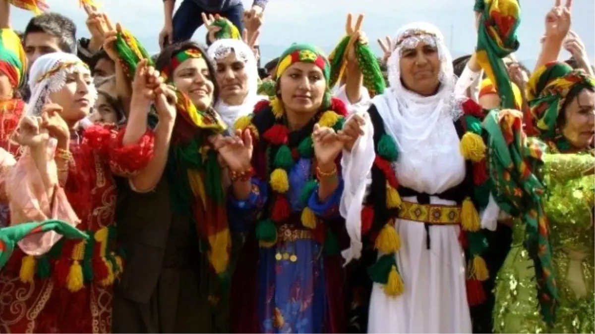 Silopi\'de Nevruz Kutlamaları