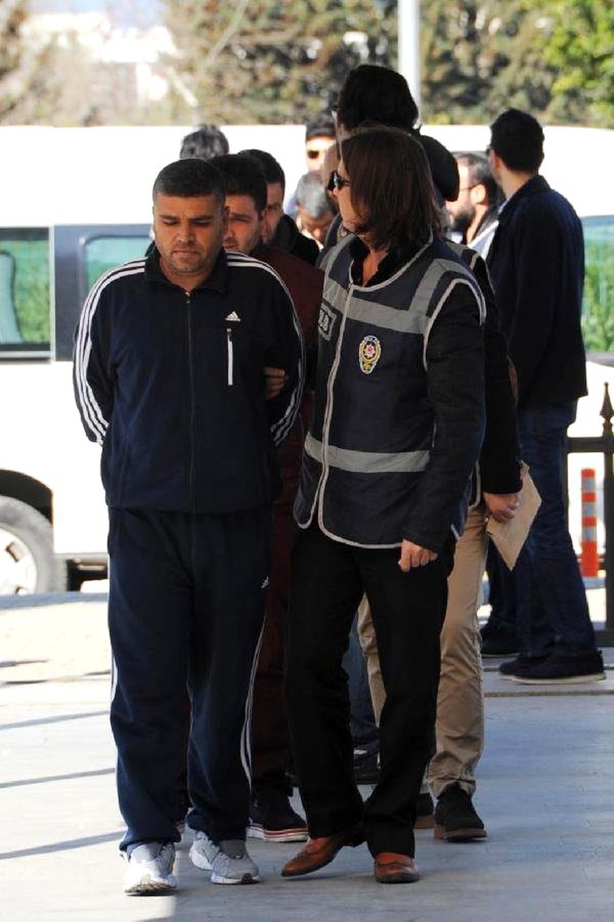Suç Örgütüne 4 İlde Operasyon: 13 Gözaltı