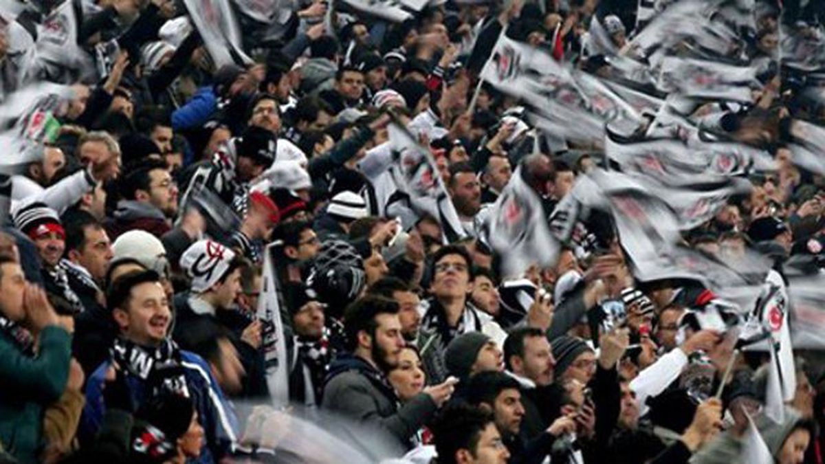 UEFA, Beşiktaş'ı Tebrik Etti