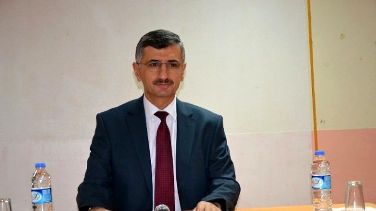 Vali Bektaş Sosyal Bilimler Lisesi Öğrencileri ile Söyleşi Yaptı